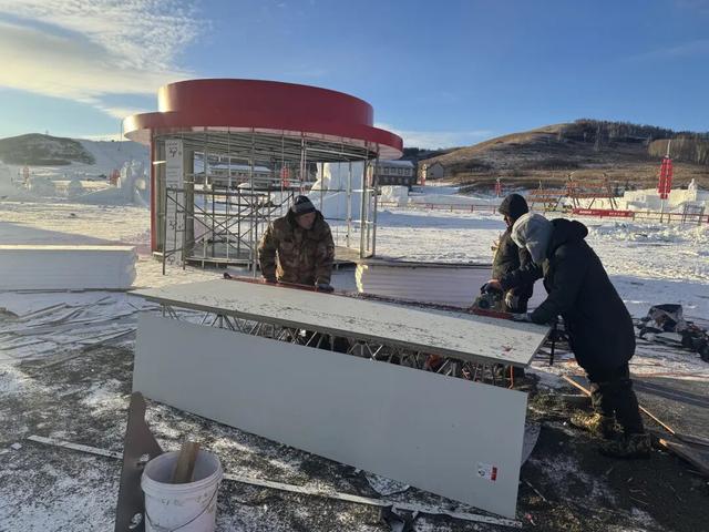 燃一炉烟火，暖半程山景！凤凰山滑雪场暖心体验等你来
