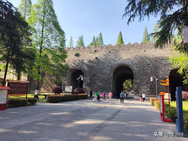 南京明故宫，北京城的设计蓝本，如今只剩下一座午门的墩台