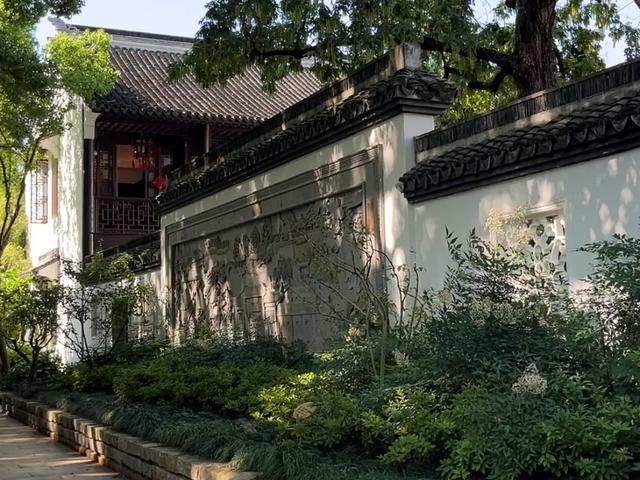 上海历史最悠久的园林，景色绝美不输苏州园林！
