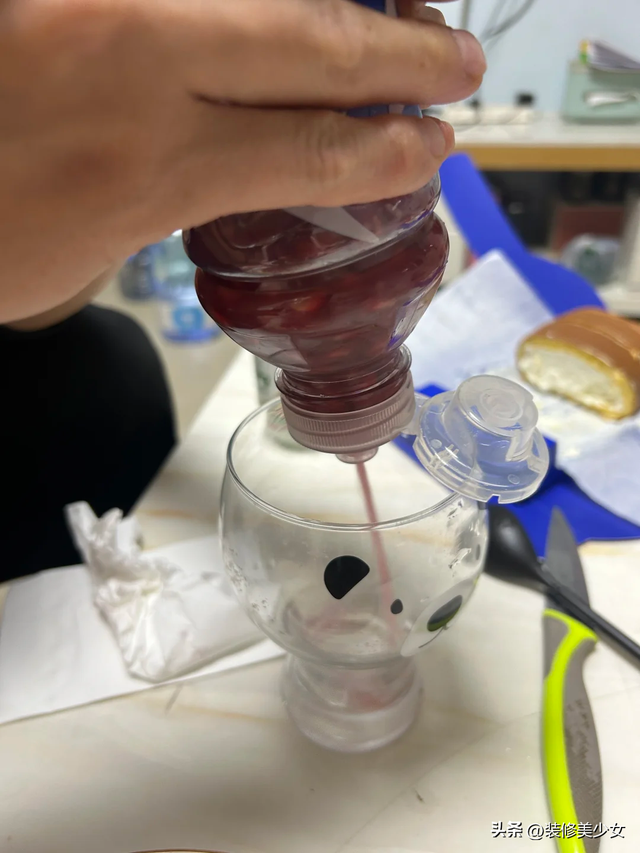 “尖叫	”都没想到	，靠瓶子爆火了！这哪是包装，明明是生活神器