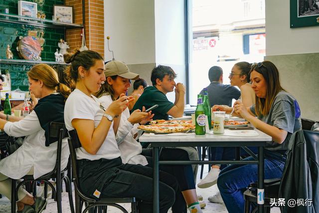 十年两刷意大利，南意根本不在乎米其林，他们只在乎番茄够不够酸