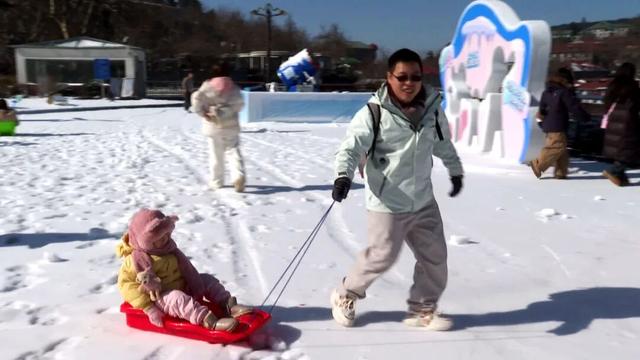 庐山冰雪嘉年华：加庐山冰雪“微信” “南方小土豆”不虚度冬日年华