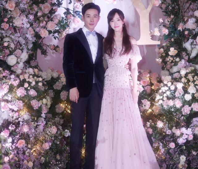 罗晋在八宝山为父亲办告别仪式，没回江西	，罗父在老家是大领导