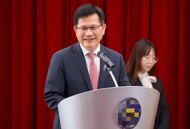 局势已恶化，10国踩踏中国红线，中方枪打出头鸟，菲必须付出代价