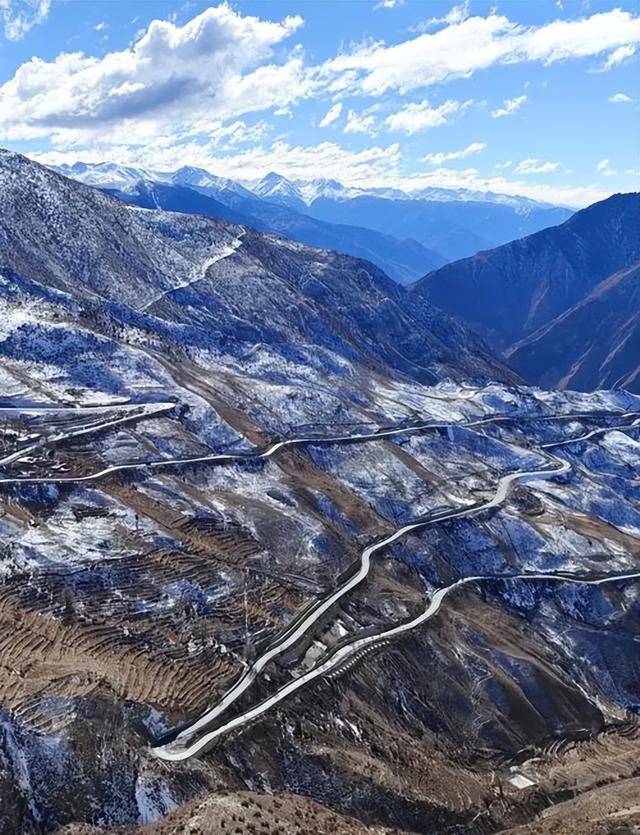 冰雪318：闯入藏地冬日的绝美秘境，让你成为朋友圈封神的存在！