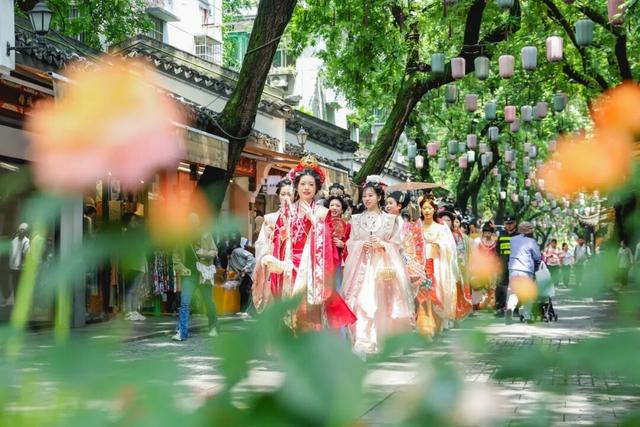 周末来这包出片！5个神仙点位“定格”秋天