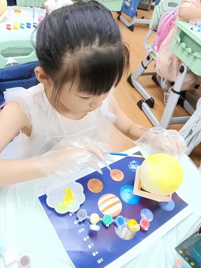 “我的星球发光啦！”这个科学魔法激发孩子的探索热情