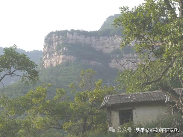 临汾：【往事】游霍山深处“龙崖寺”