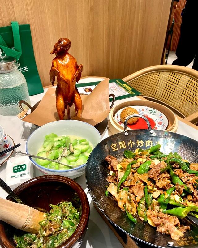 费大厨都开始卖这个？餐饮真的是难做啊，大佬都要打破底线啊