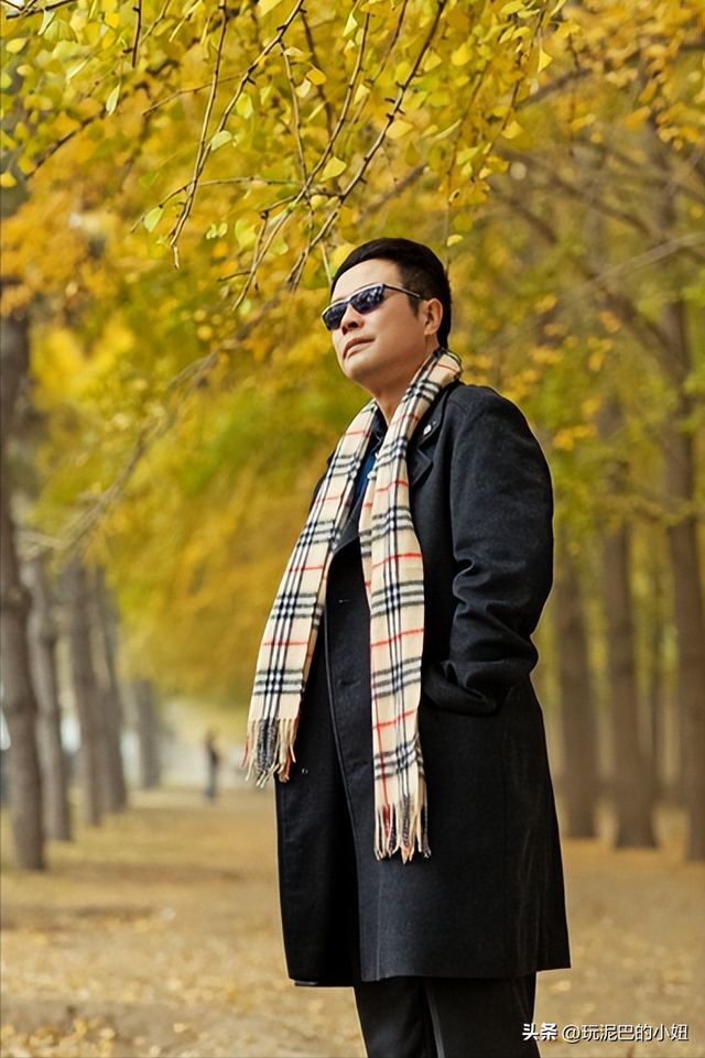 没想到，主持央视天气预报将近30年的宋英杰，竟是兼职“临时工”