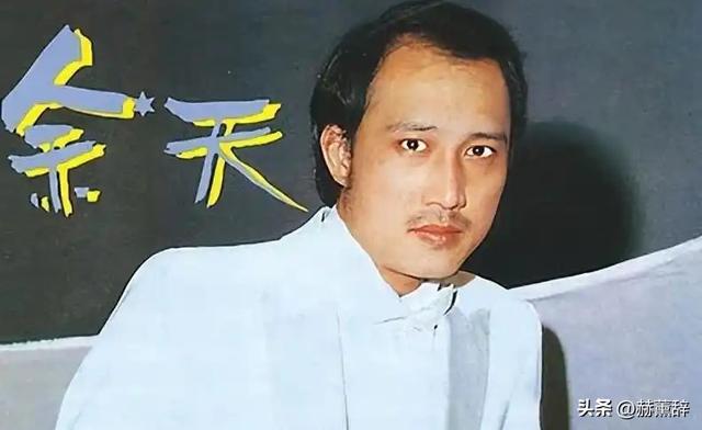 曾是一代歌王，却沦为人尽皆知的台独分子，如今家破人亡下场凄凉