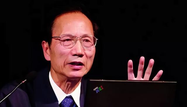 特朗普慌了：签下万亿美元豪赌计划！与此同时中国神秘人物藏不住