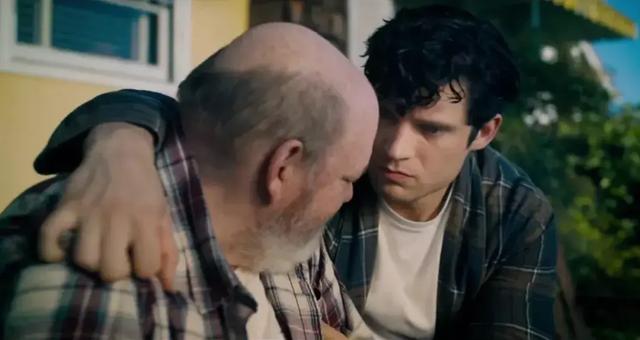 新《超人》的终极难题,是时代的癌症