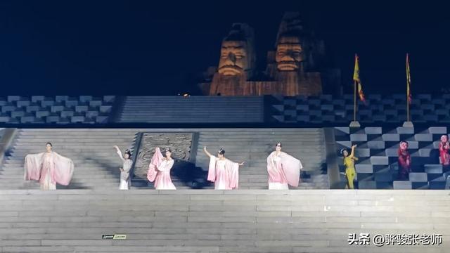 先登少林寺之水墨香山，再登黄河小顶山，看龙生于渊，龙飞于天