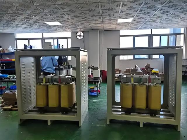 马斯克一语成真，全球抢购的不是芯片	，而是中国20万一台变压器