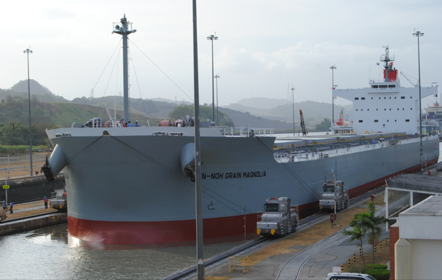 不到24小时，美国扣第3艘油轮，但碰上刺头，双方爆发海上追逐战