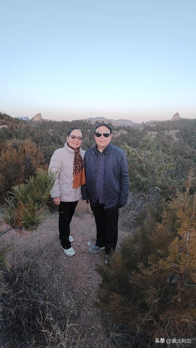 张家口市郊区还有如此丹霞地貌！