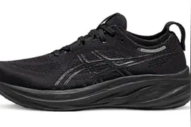 为什么日常穿跑鞋的人并不多？适合通勤的黑色跑鞋（一）图片