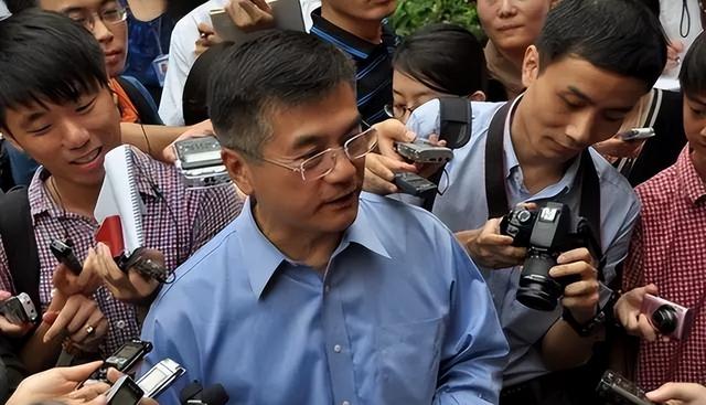 上任与中国为敌，卸任就来中国捞金!华裔美国州长的嘴脸太难看!