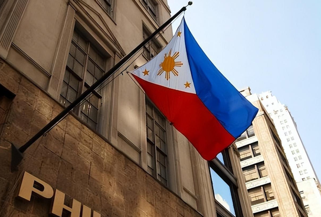 为了给日本撑腰，菲律宾的飞机闯入我国领空，不料掉进了天罗地网