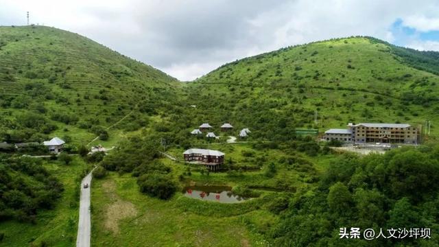 这5个宝藏避暑地，白天耍水、晚上盖被子，本地人都私藏！