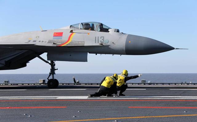 中国航母迈入三舰时代，远洋常态化改写新格局，美军被迫调整战术