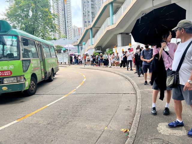 香港香园围口岸过莲塘,深圳的一天