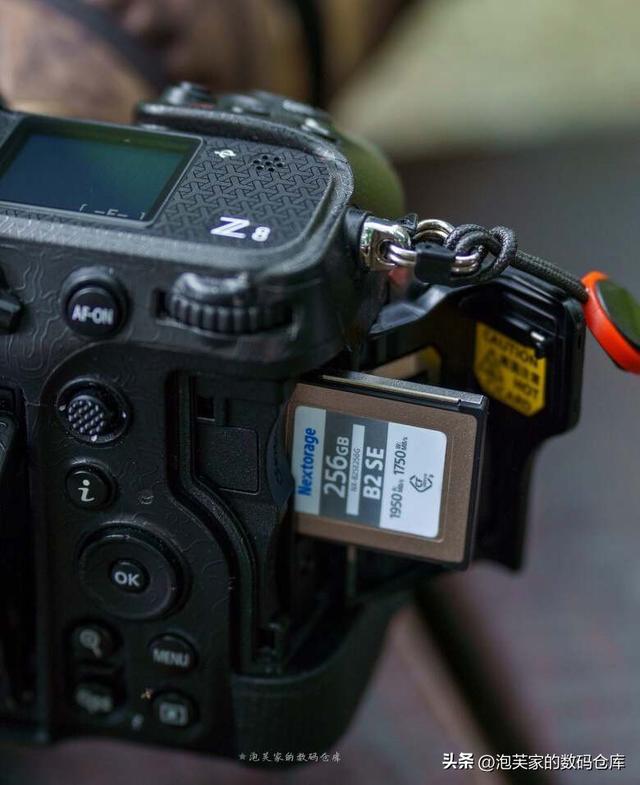 尼康Z8/Z9实测 Nextorage CFBNX-B2SE存储卡 899元你觉得贵吗？