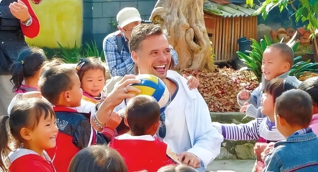 中国又1个大省被盯上，37万外国人赖着不走，还想要长久生活