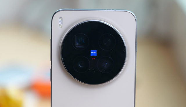谁更好看？iPhone17ProMax/小米17ProMax/VIVO X300Pro真机对比！