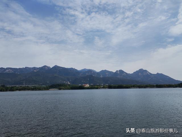 泰安：西南藏着一个粉色沙滩，占地5000平，一个情侣喜爱的打卡地