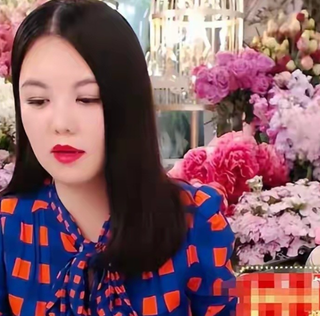 钱再多有啥用！50岁久居英国的李湘，终于为自己的行为付出了代价