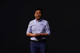 雷军社交账号的真实姓名为“刘伟”？小米回应图片