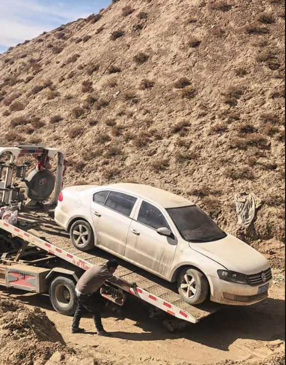 男子自驾青海失联后续：行车记录曝光，警方介入，车在人却消失了