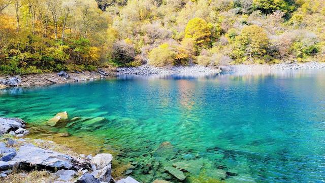 景色能媲美“九寨沟”？知道的人很少！四季皆宜！