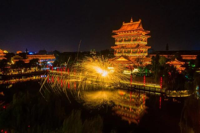 错峰游园正当时，灯火阑珊到元宵 | 在台儿庄古城许你一场从容相遇！