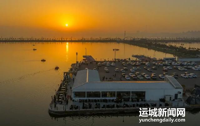 在运城盐湖，邂逅一场最温柔的夜