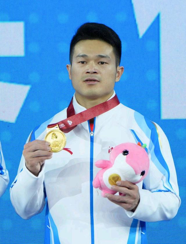 8名运动员全运会后官宣退役，个个很可惜，21岁的她因发育而离开