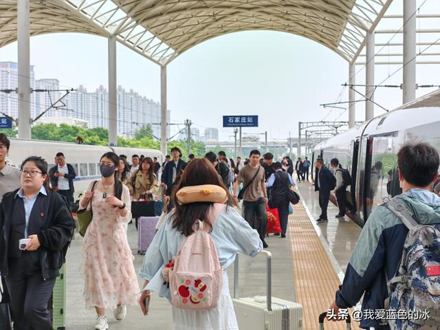 早晨六点出门，下午五点来到了山西地盘最大的城市忻州市