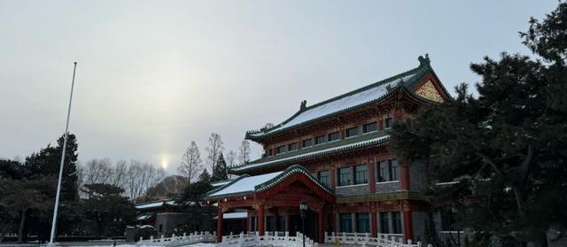 钓鱼台国宾馆住一晚要多少钱？据说24小时武警守卫，是真的吗？