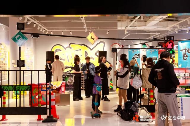 免费!藏在石景山首钢园的街头文化艺术展,超全逛展攻略来了→