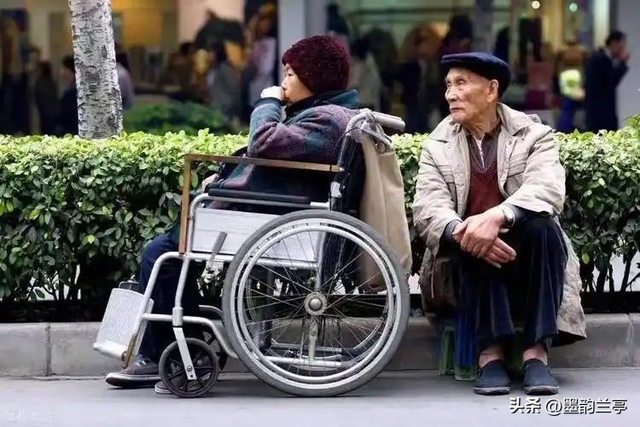 中国将迎来前所未有的死亡高峰，专家给出答案：是这些因素导致的