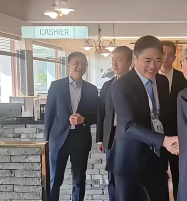 婚变风波48小时后，刘强东不再沉默！坦言“在老婆面前没了自信”