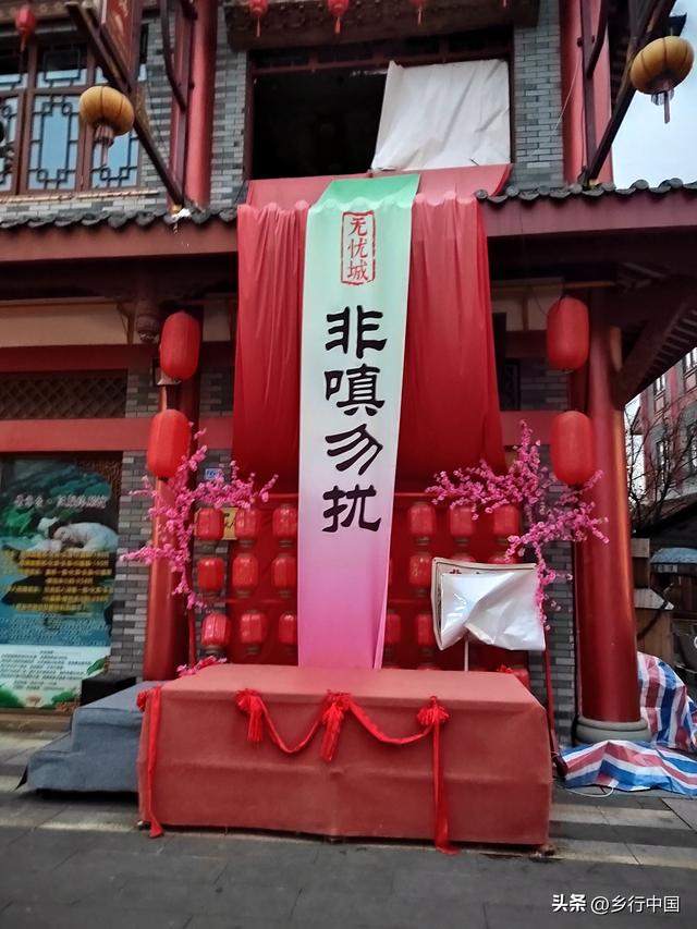 繁华落尽：“大宋不夜城”眉山水街如何从游客十万到门可罗雀？