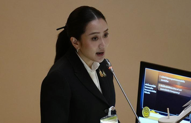 泰王国的权力游戏：当“公主”走下神坛，谁在笑？谁在哭？