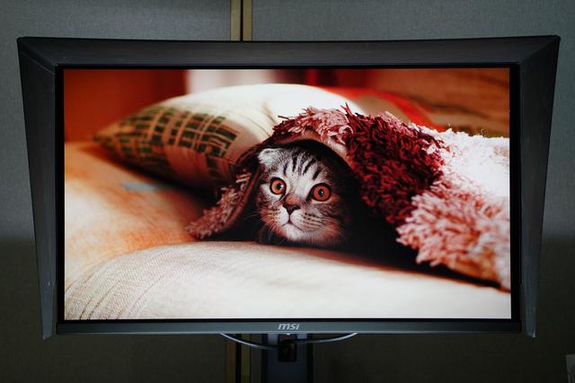 500Hz电竞新标杆，微星MAG 272QP QD-OLED X50开启视觉新时代