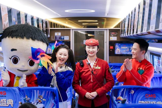 潮玩保定·次元共鸣！大头儿子携金豆哥哥，乘动漫专列赴古城之约