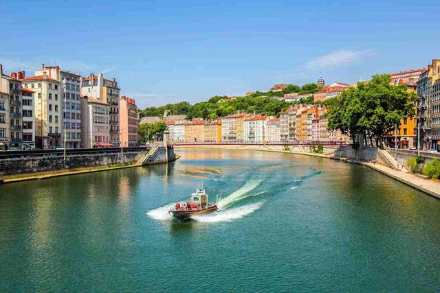 法国与浙江都是6000多万人口，法国创造了3万多亿美元，浙江呢？