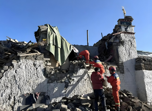 中国将迎来人口死亡高峰？22年去世1041万人，23年1110万，去年呢
