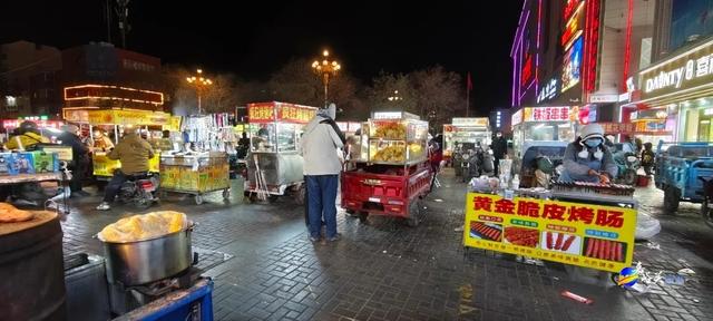 看到第几家你馋哭了🤔嘉峪关居然有这么多夜市？！快来选出你最中意的！